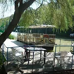 Nimpha منتزه العطل *
